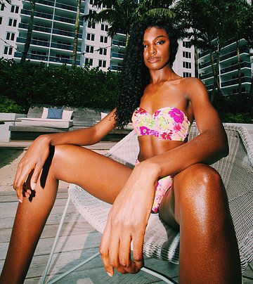 Leomie Anderson sexy