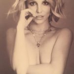 Britney Spears Topless And Sexy Bikini Photos