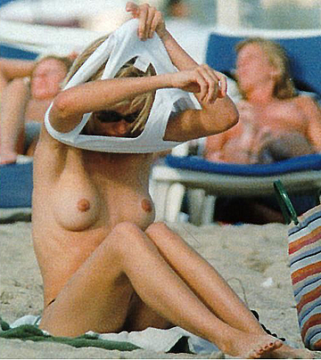 cameron diaz nude tits on beach