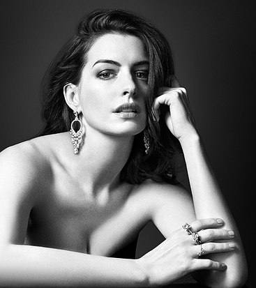 anne hathaway nude tits