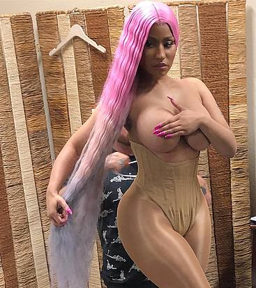 nicki minaj naked