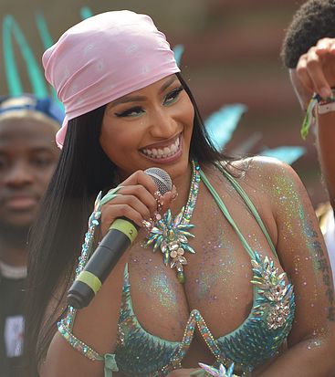 nicki minaj nipslip