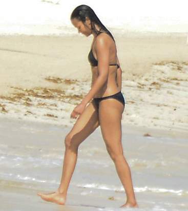 zoe saldana ass