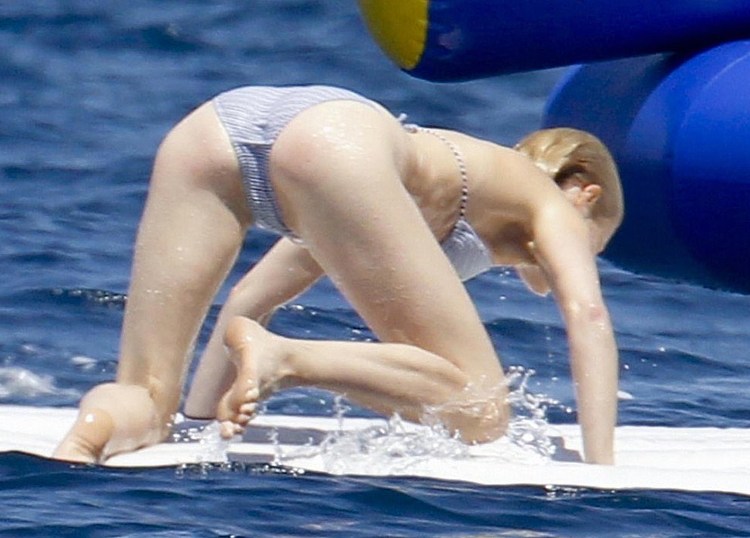 Leaked nudes paltrow gwyneth Gwyneth Paltrow
