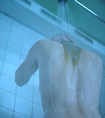 Sophie Turner nude in shower