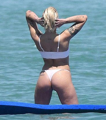 Halsey bikini oops nude