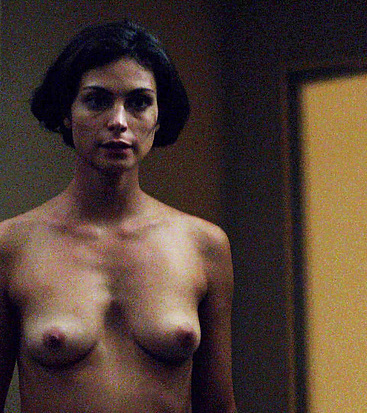Morena Baccarin naked pussy tits