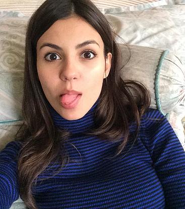 Victoria Justice sexy selfie