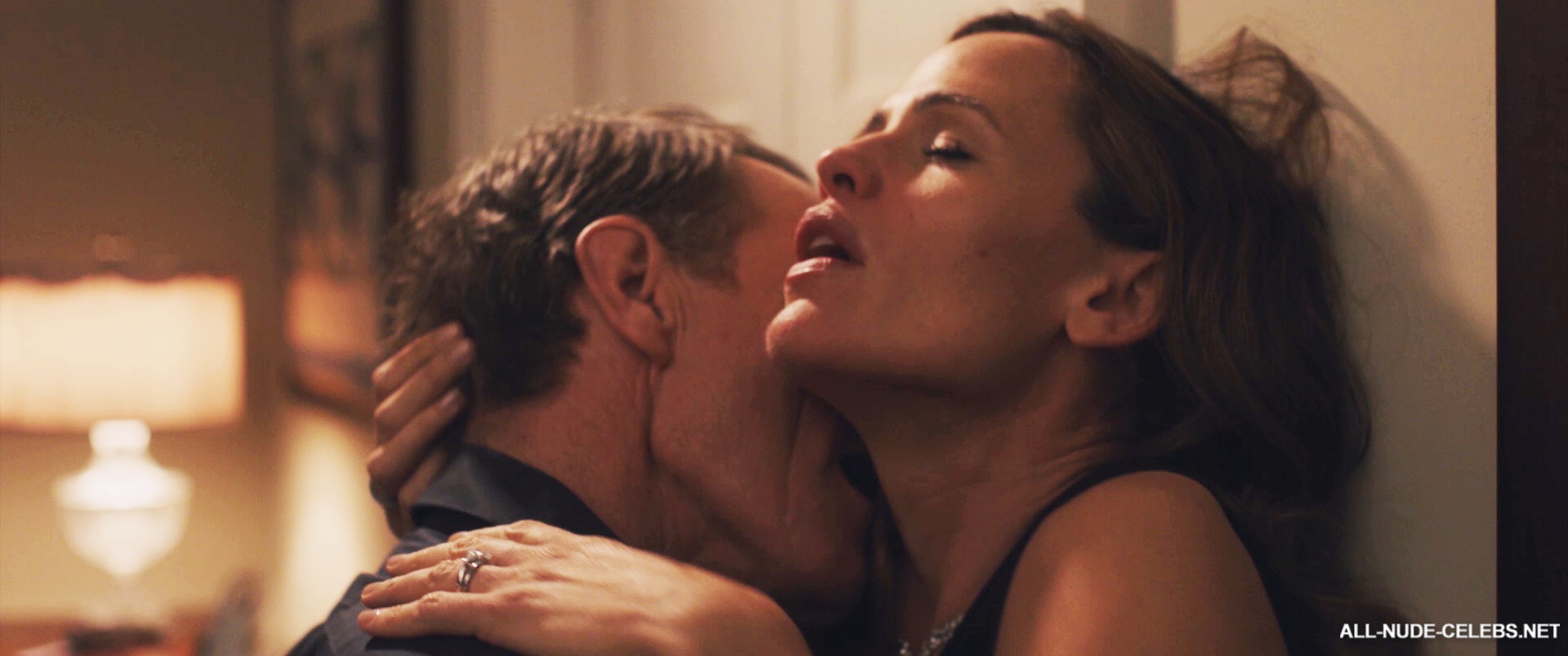 Jennifer Garner sex scenes.