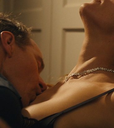 Jennifer Garner sex scenes.