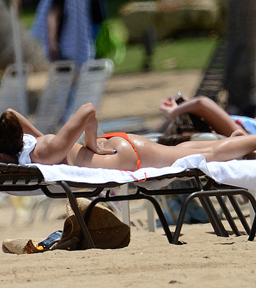 Eva Longoria ass tanning