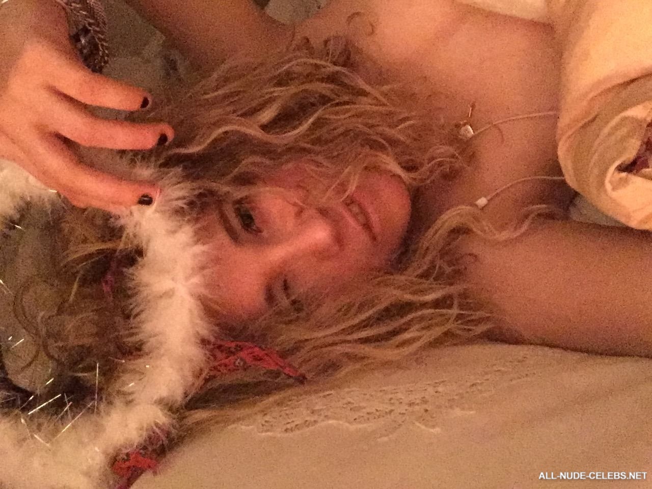 Juno Temple leaked nude and sexy photos.