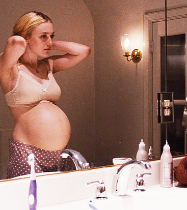 Dakota Fanning nude pregnant