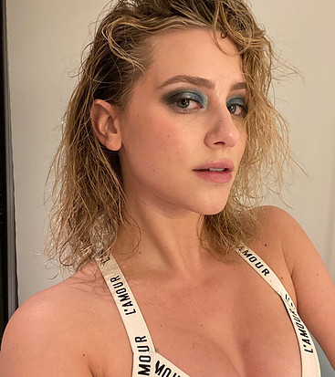 Lili Reinhart sexy