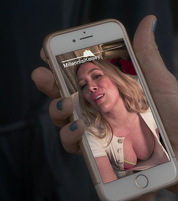 Hilary Duff naked selfie pics