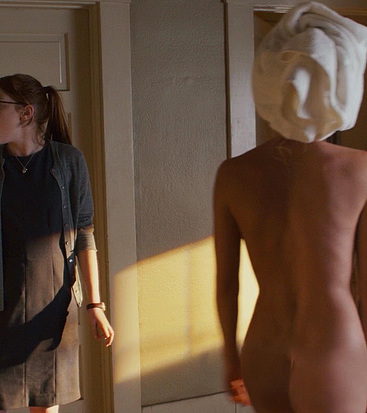 Anna Faris naked scenes
