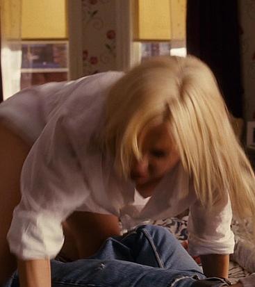 Anna Faris oops