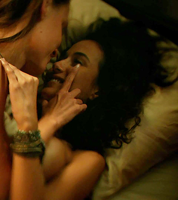 Emmanuelle Chriqui naked lesbian porn