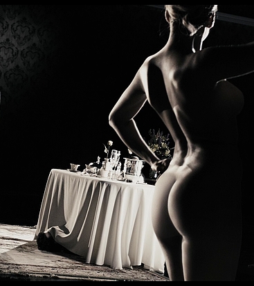 Eva Mendes naked ass