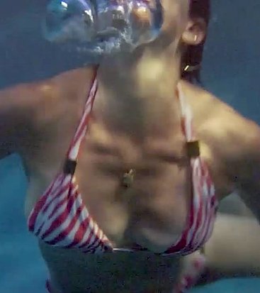Courteney Cox bikini tits movie