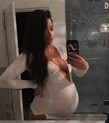 Shay Mitchell leaked pregnant selfie