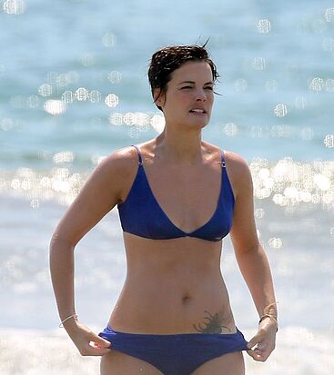 Jaimie Alexander bikini photos