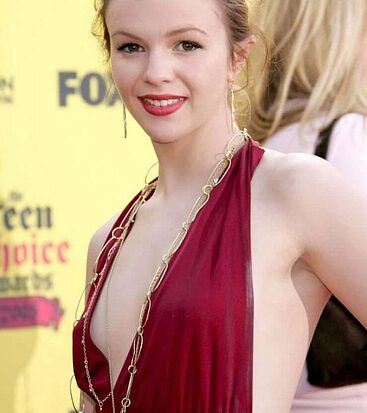 Amber Tamblyn nipslips