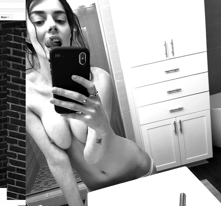 Samara Weaving leaked nude photos.