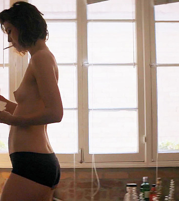 Mary Elizabeth Winstead nudity