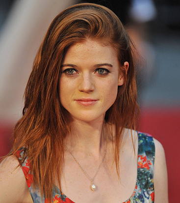 Rose Leslie boobs