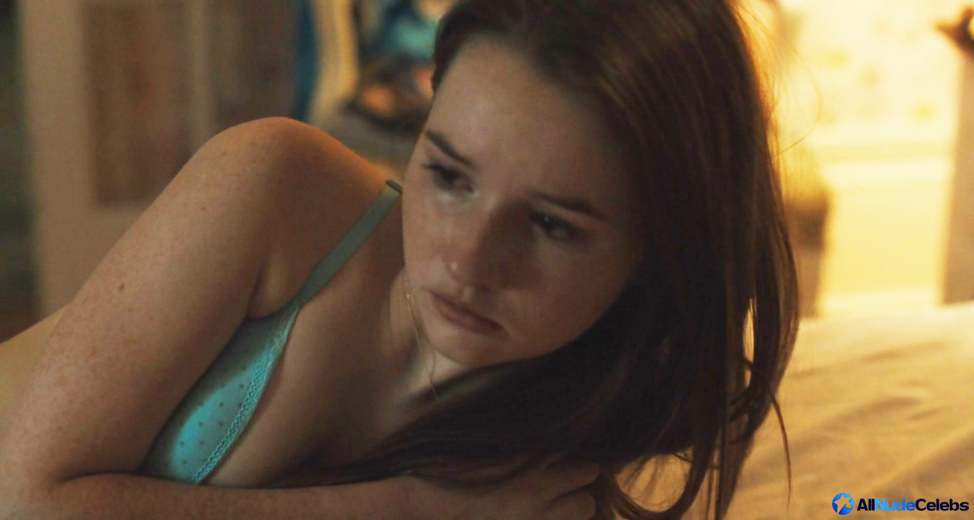 Kaitlyn Dever nude and lesbian sex scenes.