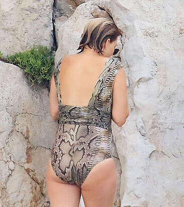 Lea Seydoux ass bikini