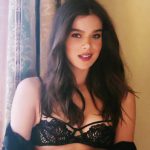 Hailee Steinfeld Pussy Upskirt Moment And Lesbian Sex Scenes