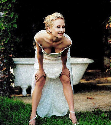 Anne Heche tits nude