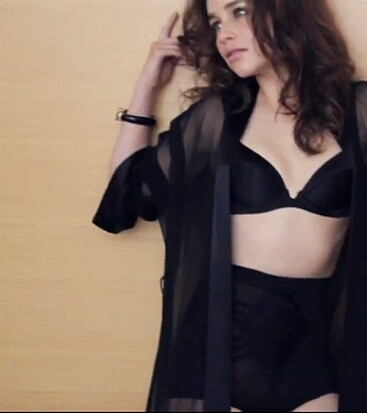 Emilia Clarke sexy lingerie