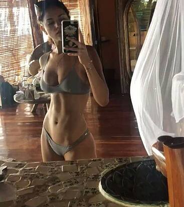 Eiza Gonzalez bikini selfie