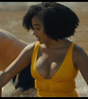 Amandla Stenberg bikini