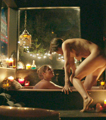 Emily Bett Rickards nude uncensored