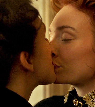 Eleanor Tomlinson lesbian celebrity