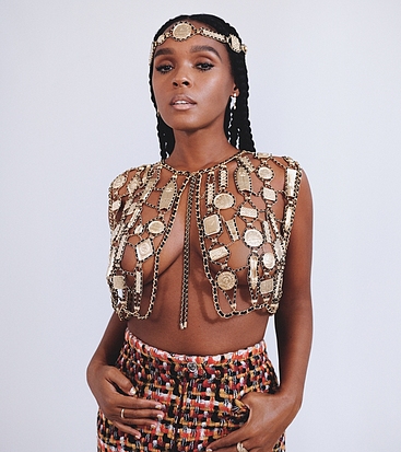 Janelle Monae nipslip