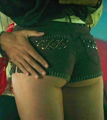 Nicole Wallace ass
