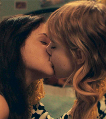 Nicole Wallace lesbian