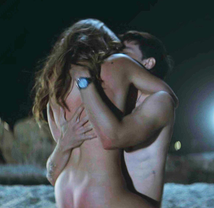Nicole Wallace nude sex