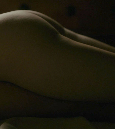 Paula Beer nude scenes