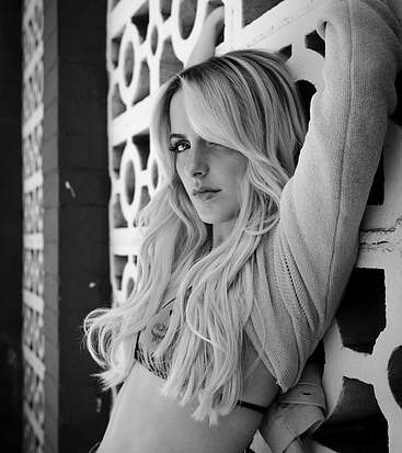 Mckenna Grace sexy and erotic pics