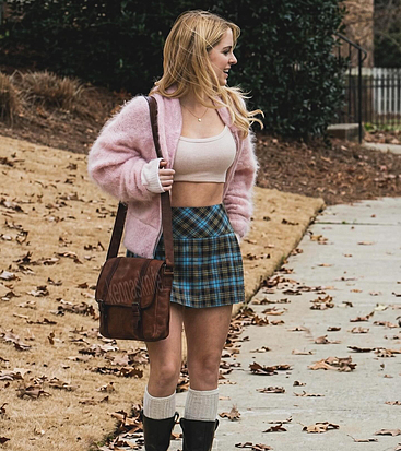 Mckenna Grace nude and sexy scenes